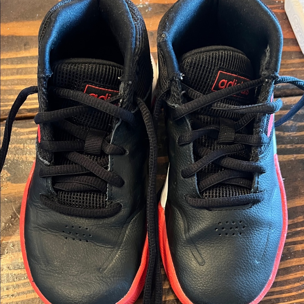Adidas Kids Sneakers in Black and Red